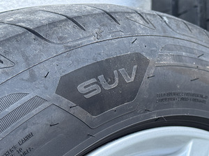 Диски BMW Style 467M R19 с летними шинами (10 фото из 10)
