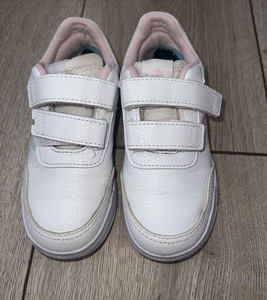 Кроссовки Adidas (2 фото из 4)