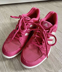 Adidas tossud s.36,5 (2 foto / 4)
