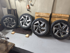 Оригинальные диски Honda с шинами (4 фото из 4)