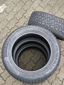 205/55 R16 Continental Ice Contact 2 Naastrehvid, 6mm (2 foto / 3)