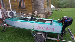Mоторная лодка. (3 фото из 4)