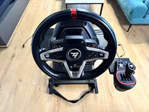 Thrustmaster T248 + Thrustmaster TH8S Shifter + подставка (1 фото из 10)