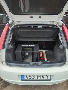 FIAT PUNTO 2010 (3 foto / 8)
