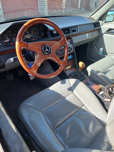 Мерседес w124 (3 фото из 8)