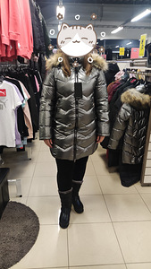 Пуховик размер М (1 фото из 4)