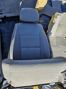 Тканевый салон BMW E60. (2 фото из 10)