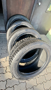 M+S SUVEREHVID PIRELLI 255 45 R20 LAMELL (3 foto / 10)