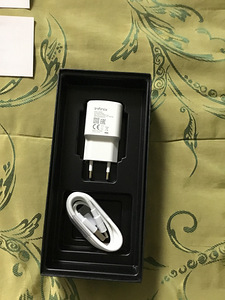 Intinix Hot 20 5g (7 foto / 10)
