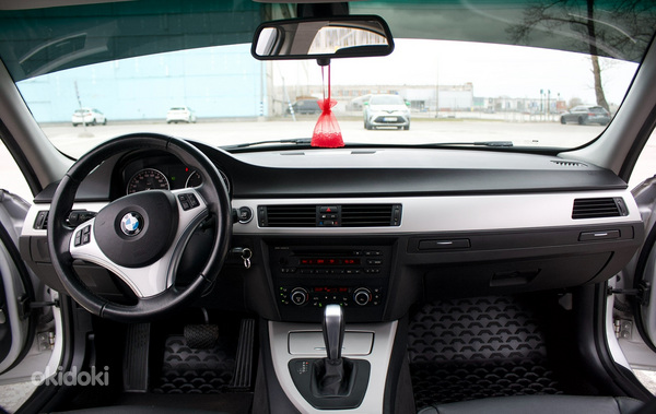 BMW e90 2010 facelift (foto #6)