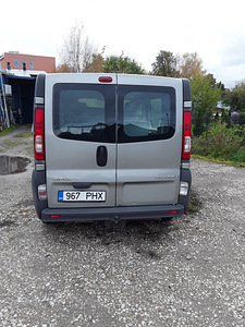 Opel Vivaro 2.0 66kW (4 foto / 10)