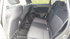 Subaru Forester (8 foto / 10)
