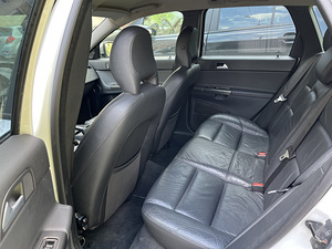 Volvo V50 R-Design (8 foto / 10)