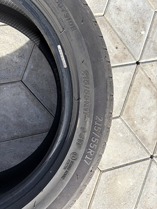 Летние шины 215/55/R17 (6 фото из 9)