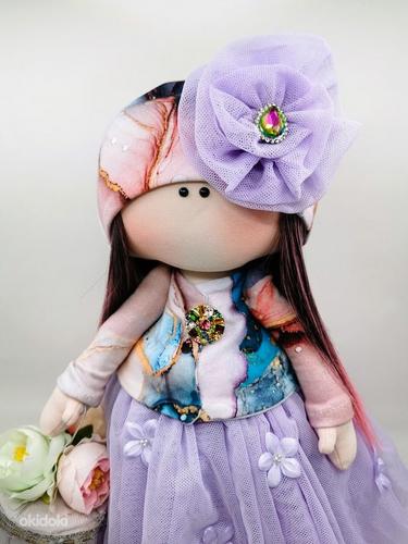 Интерьерная кукла с фиолетовой юбкой (фото #2)