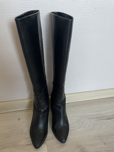 Hugo Boss saapad (1 foto / 5)