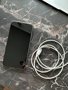 iPhone11 128 ГБ (2 фото из 3)