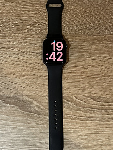 Apple Watch SE 44mm GPS Must (1 foto / 3)