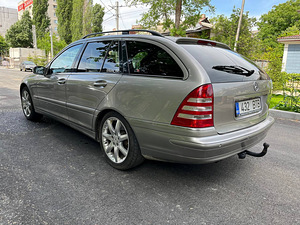 Mercedes C-Class C320 CDI (4 foto / 7)
