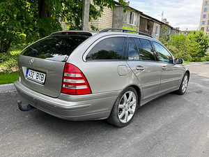 Mercedes C-Class C320 CDI (5 foto / 7)
