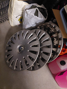 Volkswagen Golf V 1.6 BSE (75 kW), 2007, manuaal, remontimis (14 foto / 15)
