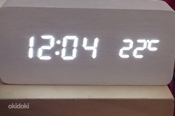 Часы, дерево