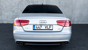 Audi A8 Long President klassi 3.0 184kW (8 foto / 15)