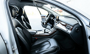 Audi A8 Long President klassi 3.0 184kW (13 foto / 15)