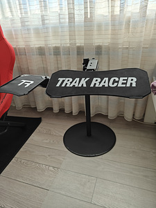 Simracing komplekt Playseat Trophy + Thrustmaster T-GT II (5 foto / 7)