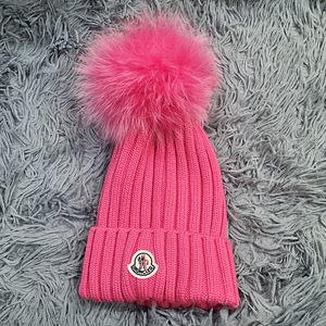 Tüdrukute müts MONCLER (3 foto / 3)