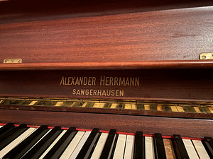 Klaver Alexander Herrmann Sangerhausen ära anda (3 foto / 3)