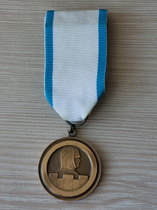 Vennad! Mitte sammugi tagasi!
