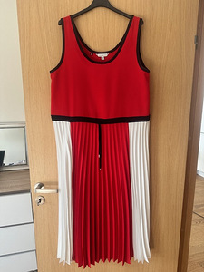 Kleit Tommy Hilfiger (5 foto / 10)