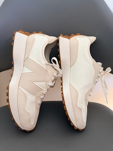 NEW BALANCE 327 ketsid (5 foto / 6)
