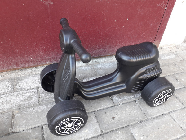 Plasto scooter