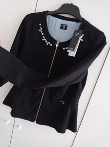 Uus guess must jakk (2 foto / 2)