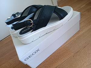 Новые сандалии geox s.39 (3 фото из 3)