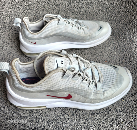 NIKE AIR