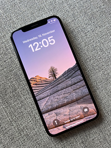 iPhone X серебристый 64 ГБ (1 фото из 3)