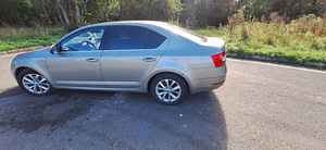 Продается Skoda Oktavia (9 фото из 10)