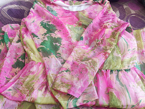 Beautiful as good as new pink party dress (S size) (2 foto / 2)