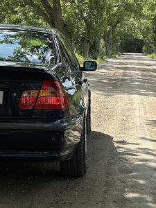 BMW 320i 2.2 125KW (3 foto / 5)