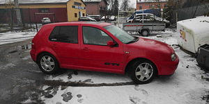 Vw golf 1,8 Turbo (7 foto / 7)