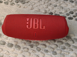 JBL charge 5 (1 фото из 2)