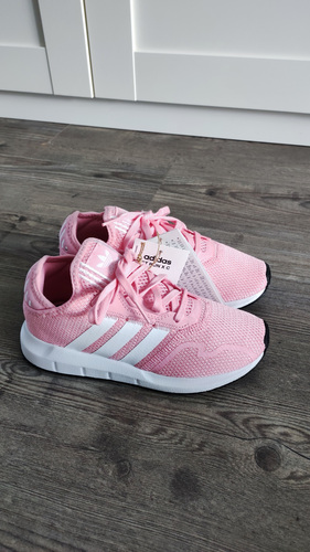 Новые кроссовки ADIDAS р.33,5(21,5)