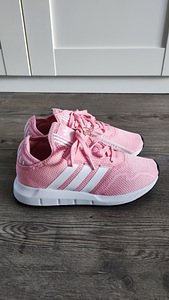 Новые кроссовки ADIDAS р.33,5(21,5) (8 фото из 10)