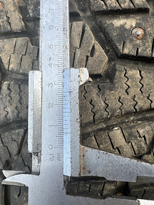 Rehvid Sprinter 195/70 R15c, tagasild, Lift Dhollandia (10 foto / 10)
