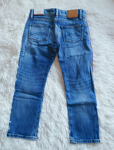 Uued Tommy Hilfiger lühendatud teksad tüdrukule, 128 (3 foto / 8)