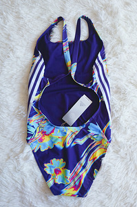 Uus Adidas naiste ujumistrikoo, 36 (3 foto / 6)