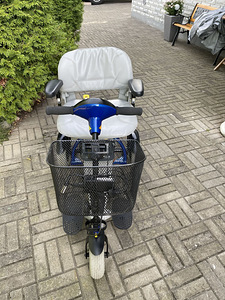 Shoproller elektriline sõiduk (2 foto / 6)